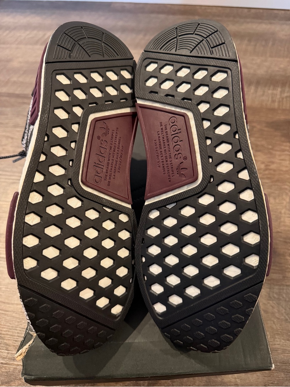 Adidas NMD R1. Size: Men 8 / Women 9.5 - Picture 5 of 6